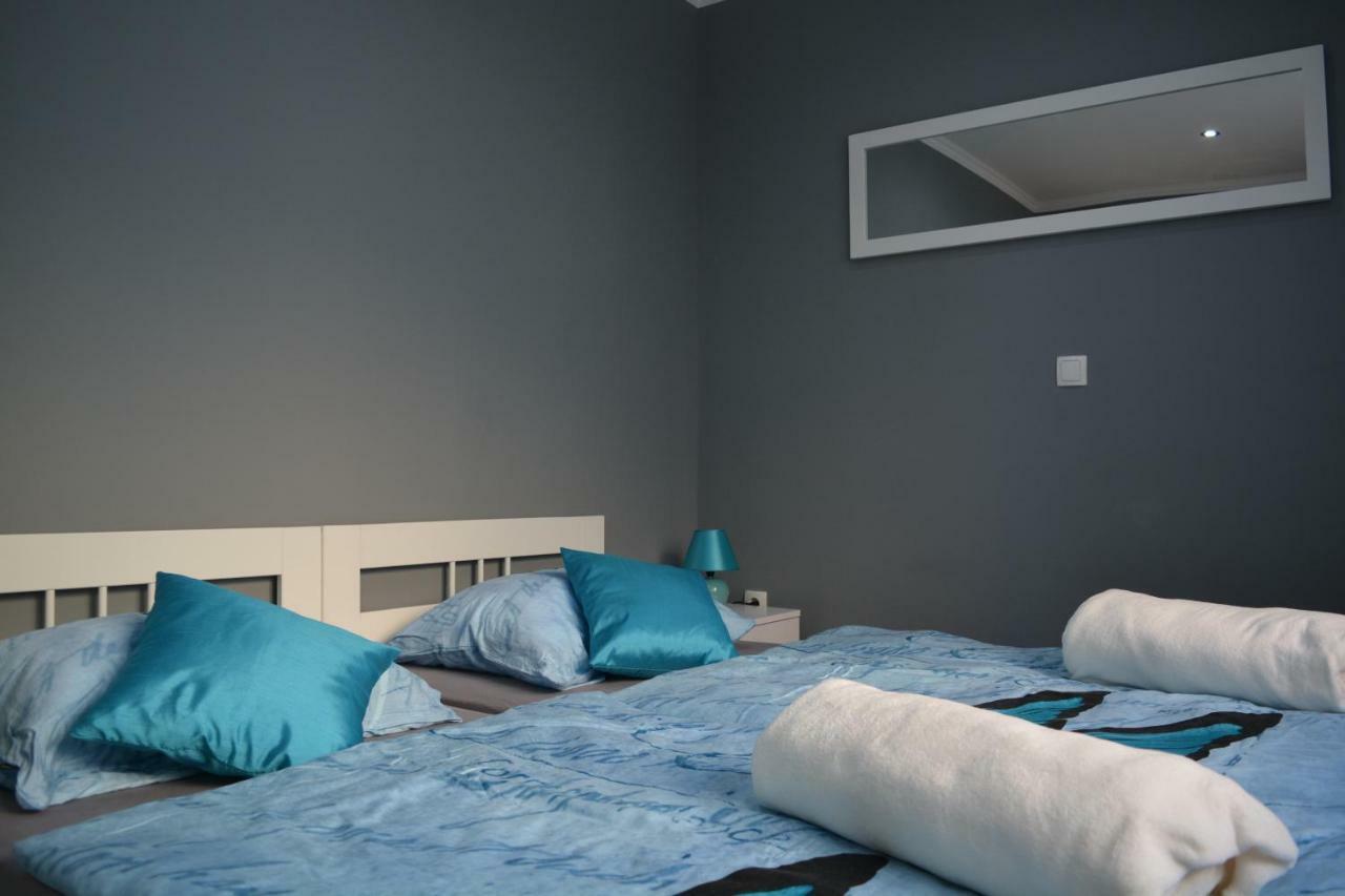Apartment D & N *